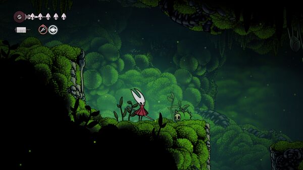 Notre premier monstre à affronter dans Hollow Knight: Silksong, une sorte de petite chenille